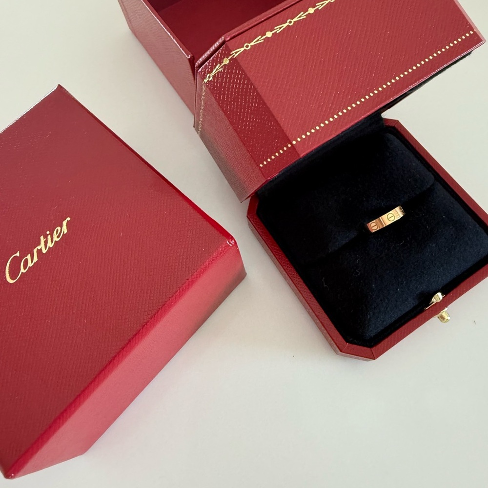 Small Cartier Yellow Gold Love Ring - Picture 4 of 11